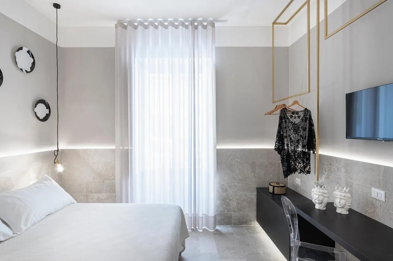 Cantunéra Rooms Noto 0*,  Italia