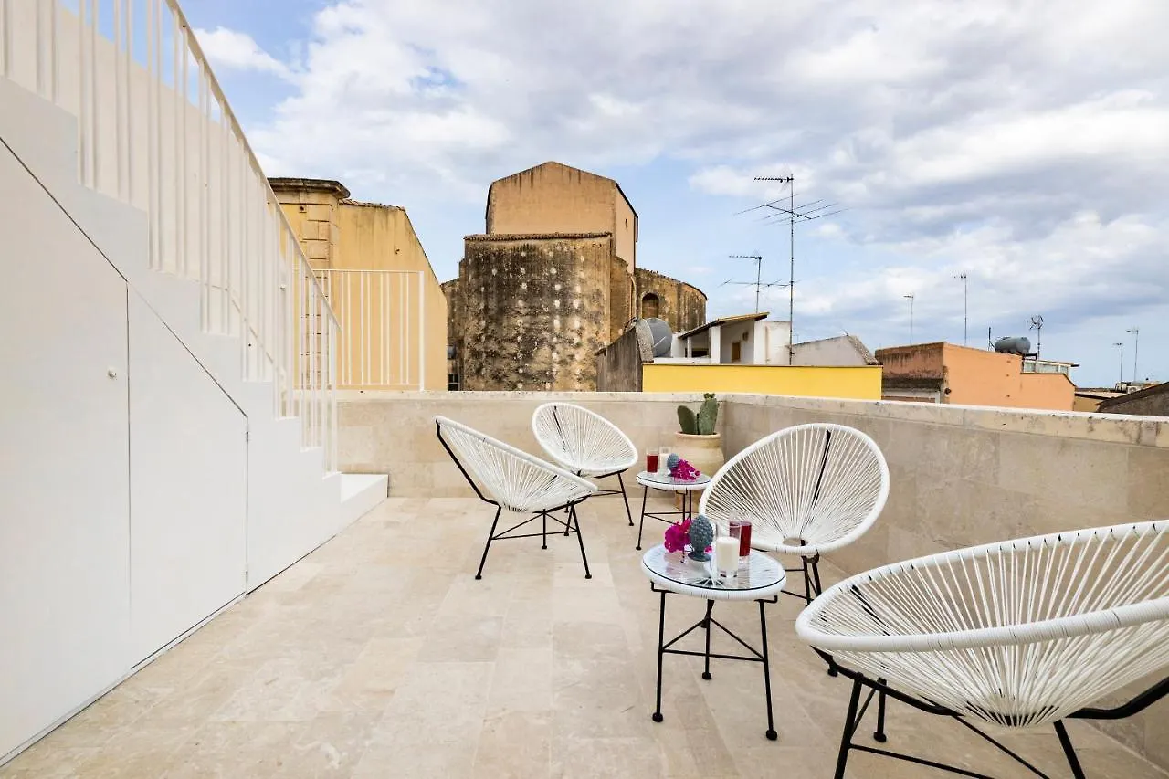 Cantunéra Rooms Noto 0*,  Italia