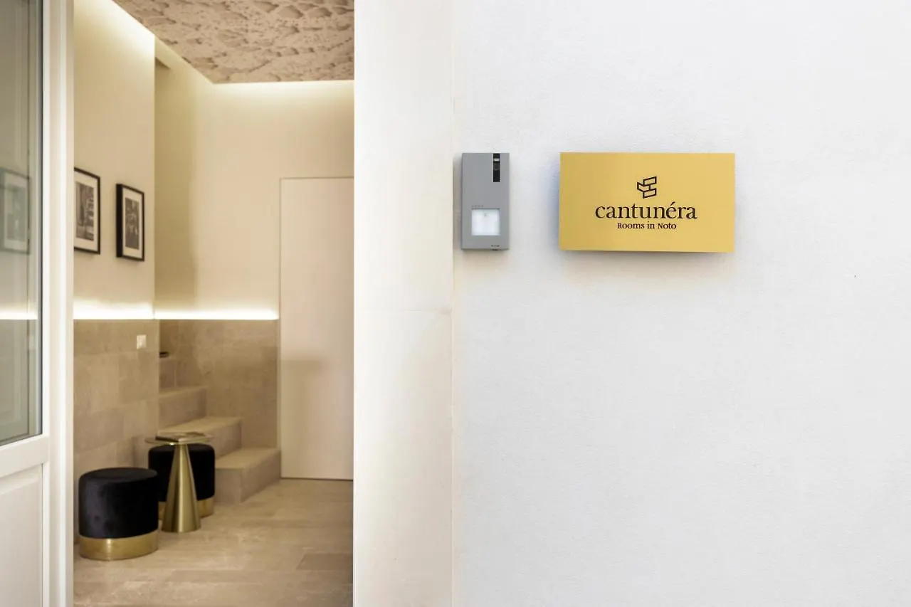 Cantunéra Rooms Noto Italia